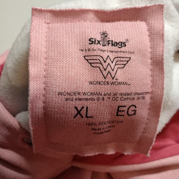 Six Flags Theme Park Wonder Women Adult Hoodie Pink - Picture 5 of 12